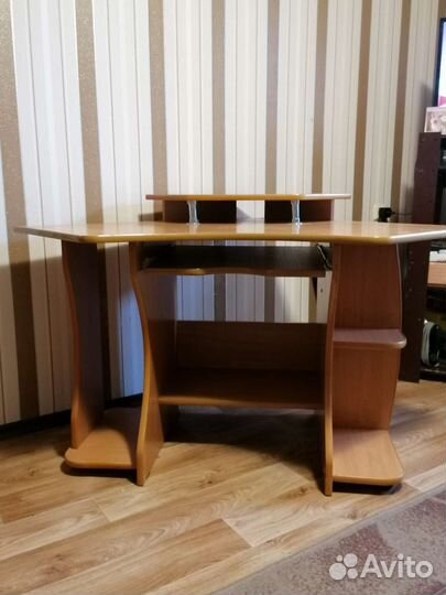 Компьютерный стол бу