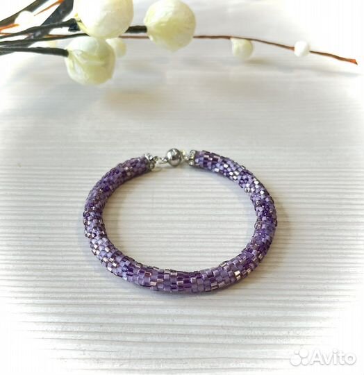 Браслет жгут из бисера