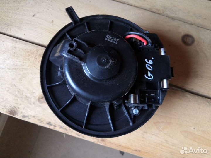 Мотор печки VW Golf 5 2005 1.6 МКПП