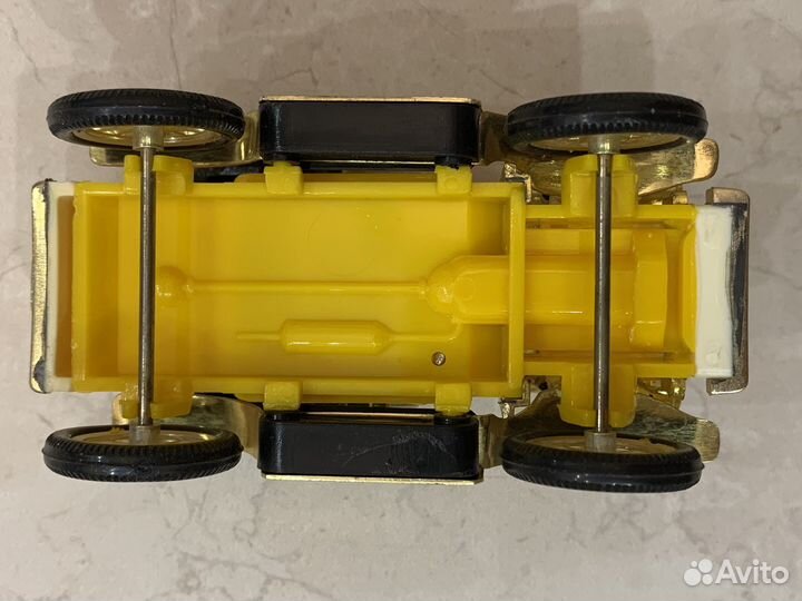 Модель автомобиля Старинная карета пластик СССР