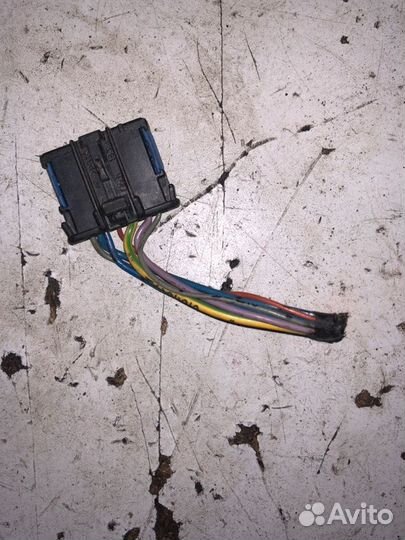 Разъем (фишка) задних фонарей Peugeot 206