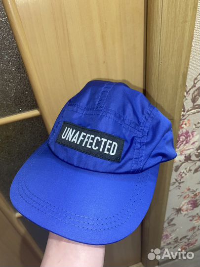 Кепка unaffected