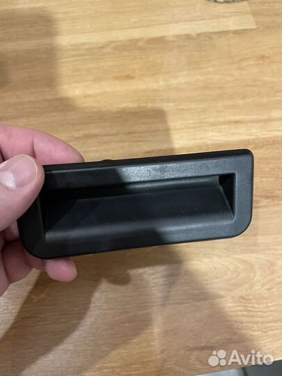 Кнопка открывания багажника VAG