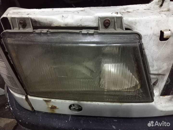 Фары sprinter 95-00г.в