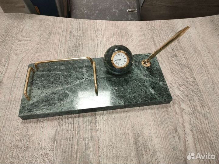 Подставка канцелярская