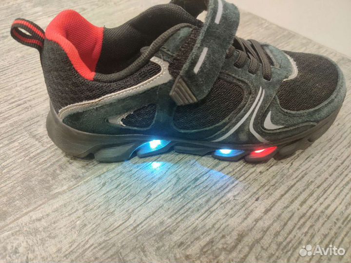 Кроссовки детские для мальчика