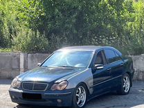 Mercedes-Benz C-класс 2.0 AT, 2001, 250 000 км, с пробегом, цена 349 000 руб.