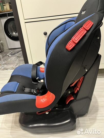 Детское автокресло siger