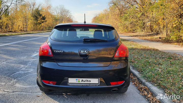 Kia Ceed 1.6 AT, 2010, 221 400 км