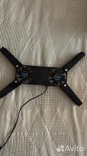 Охлаждающая подставка для ноутбука