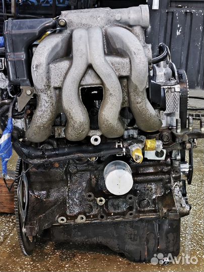 Двигатель на mazda demio 1999г