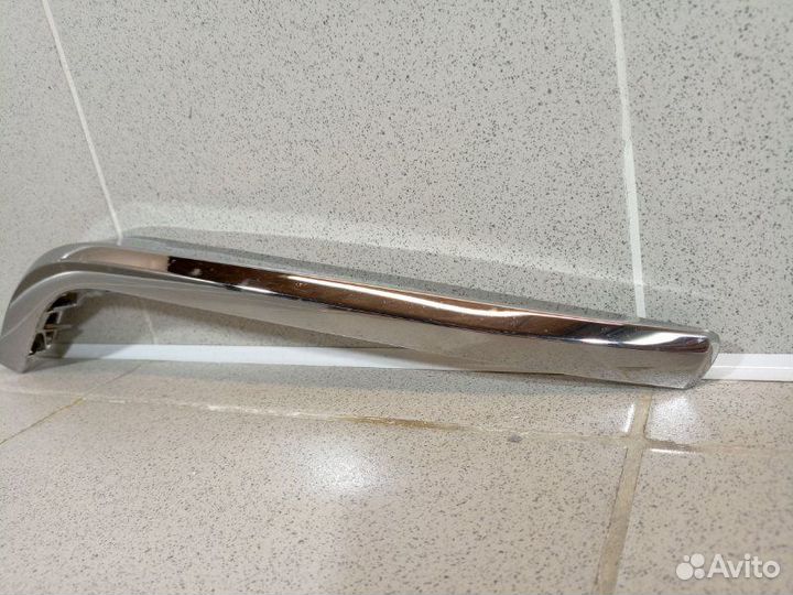 Молдинг переднего бампера правый LADA Vesta Sw