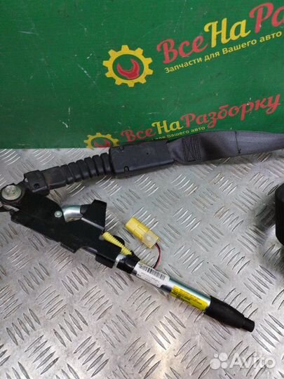 Ремень безопасности передний левый Honda Civic 5D