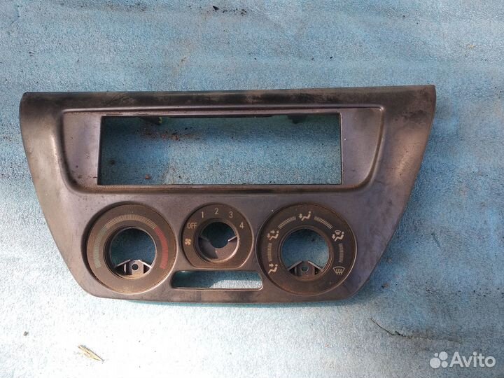 Панель магнитолы рамка Mitsubishi Lancer лансер 9