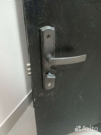 Сейф металлический