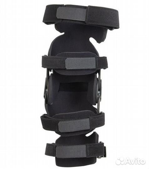 Защита колена asterisk Carbon Сell