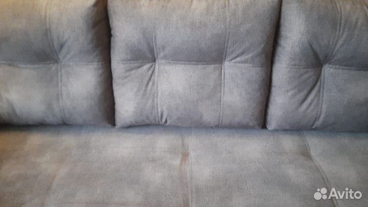 Диван прямой раскладной большой