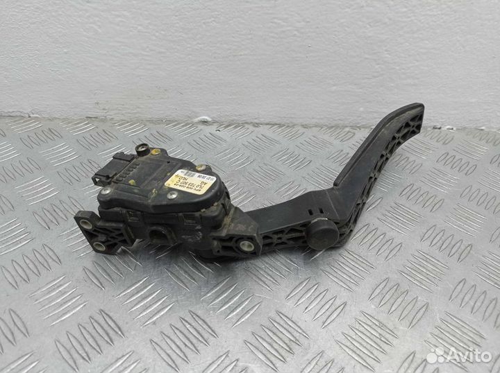 Педаль газа для Volkswagen Touareg 1 7L0723507D