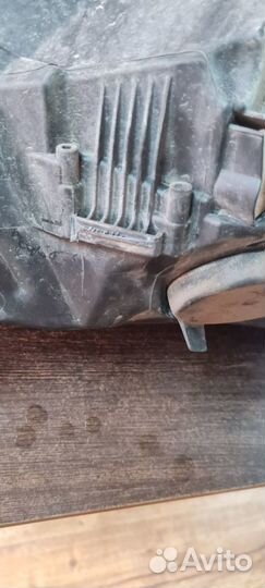 Фара Ranault Kaptur 2016