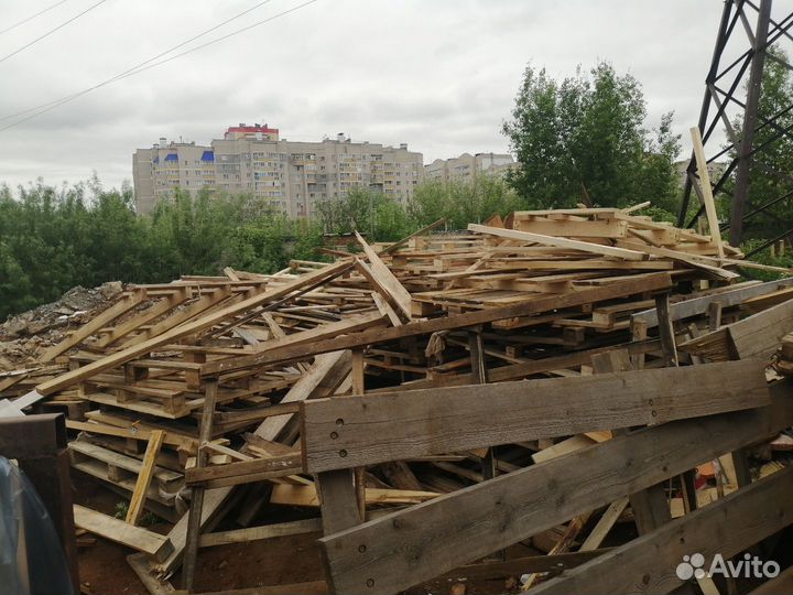 Ломанные поддоны бесплатно