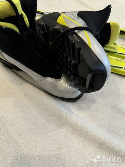 Комплект fisher: лыжи, лыжные ботинки р.35, палки