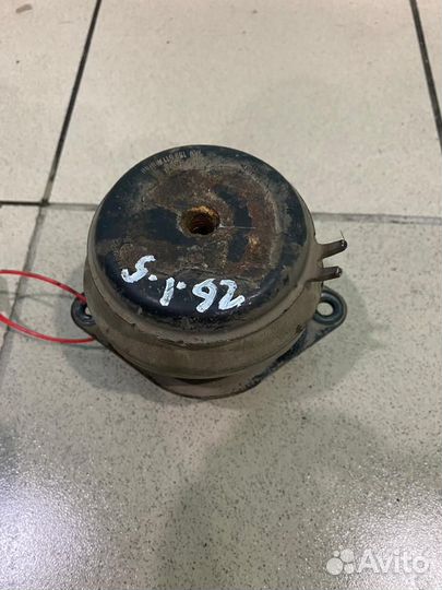 Подушка двигателя VW Golf 3