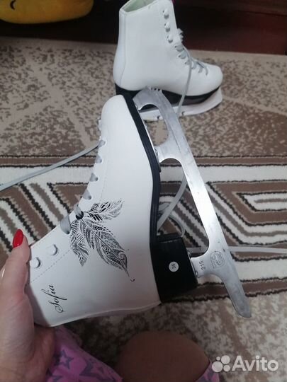 Фигурные коньки Nordway 35 размер