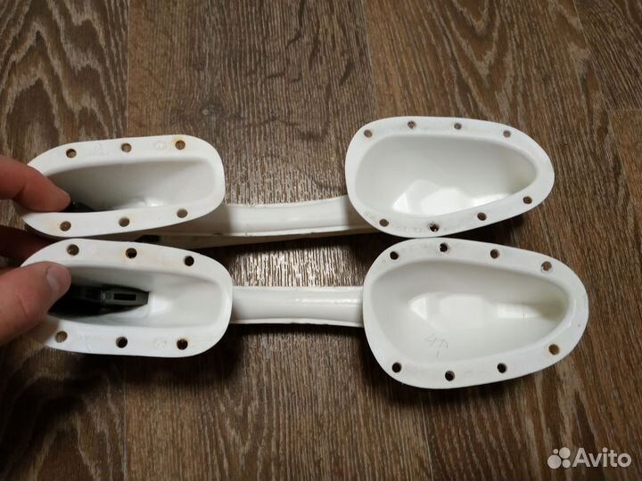 Стаканы для хоккейных коньков Bauer 272 L,R курок