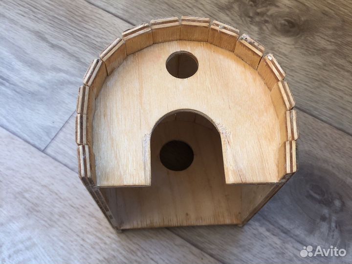Домик для попугаев/мелких грызунов деревянный
