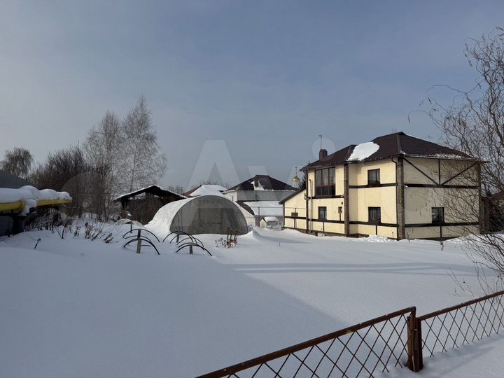 Дом 269 м² на участке 15 сот.