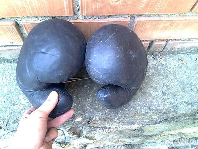 Боксерские перчатки