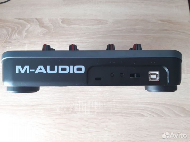 DJ контроллер M-Audio X-Session Pro (midi микшер)