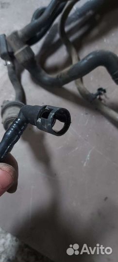 Патрубок картерных газов на Cadillac CTS