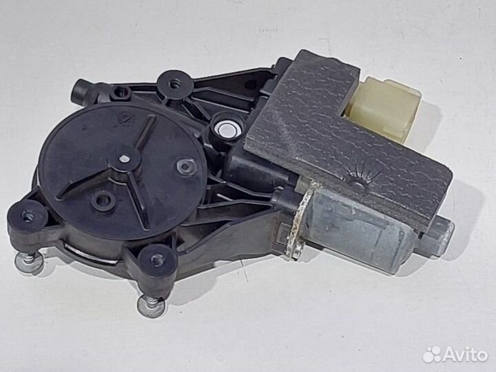 Мотор стеклоподъемника задний левый Land Rover