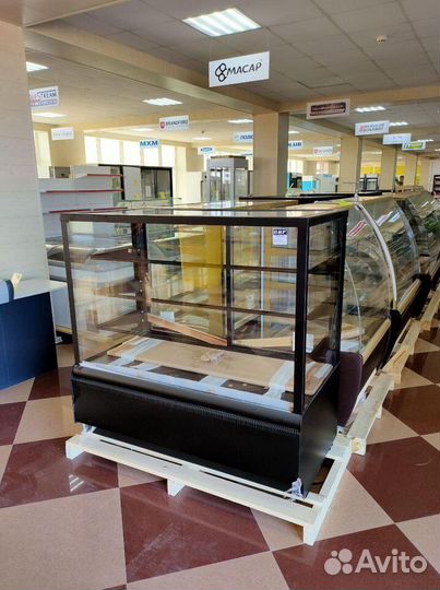 Кондитерская витрина Carboma Cube Люкc