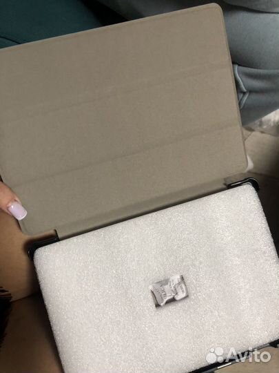 Чехол на планшет Lenovo