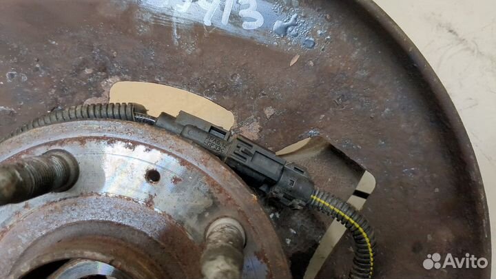 Ступица (кулак, цапфа) левая передняя Opel Insignia