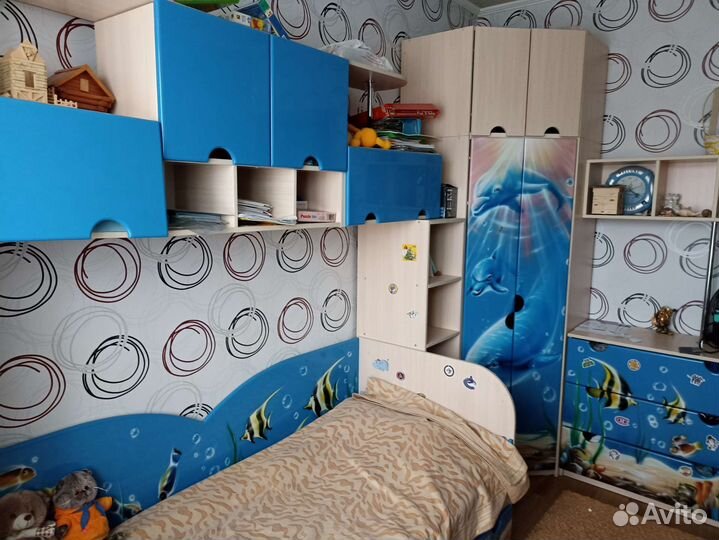 Продам спальный гарнитур бу