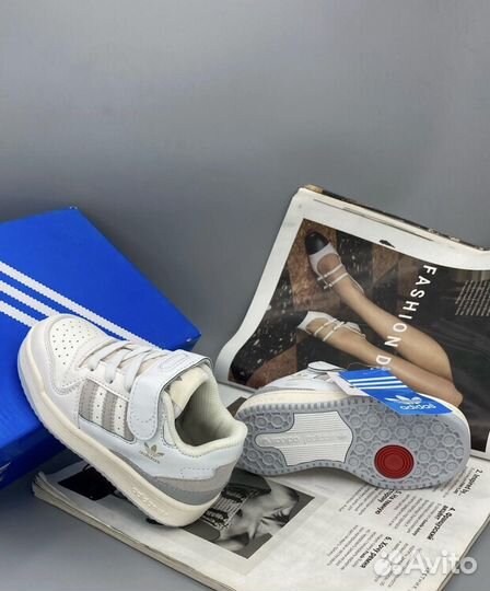 Кроссовки детские