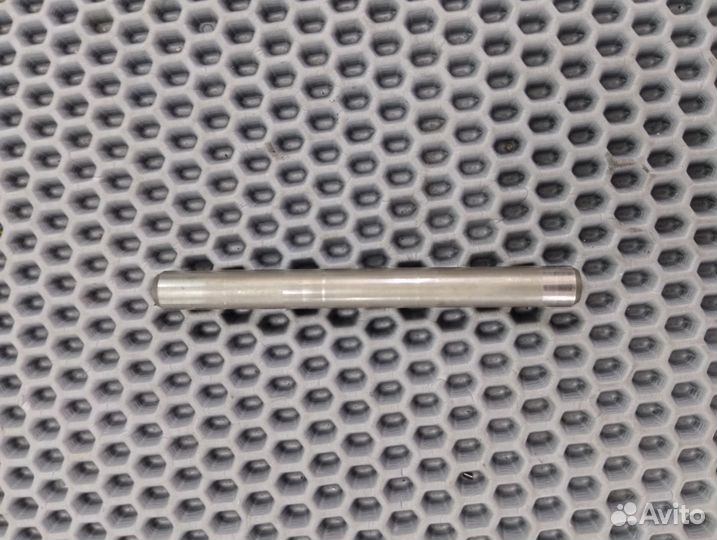 Yamaha YZF R1 2004-2005 вал вилок кпп N2