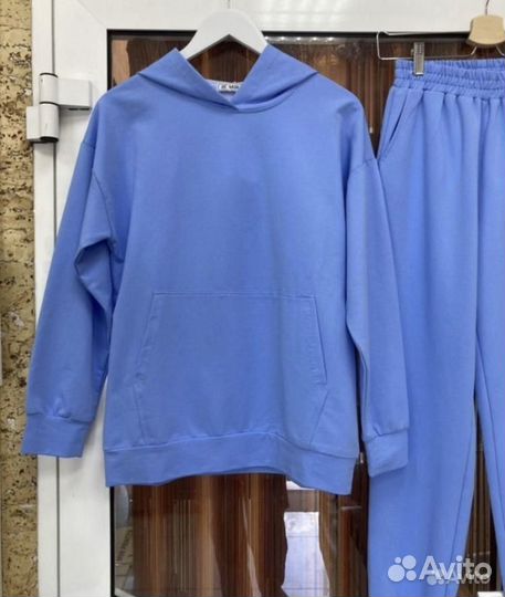 Спортивный костюм женский