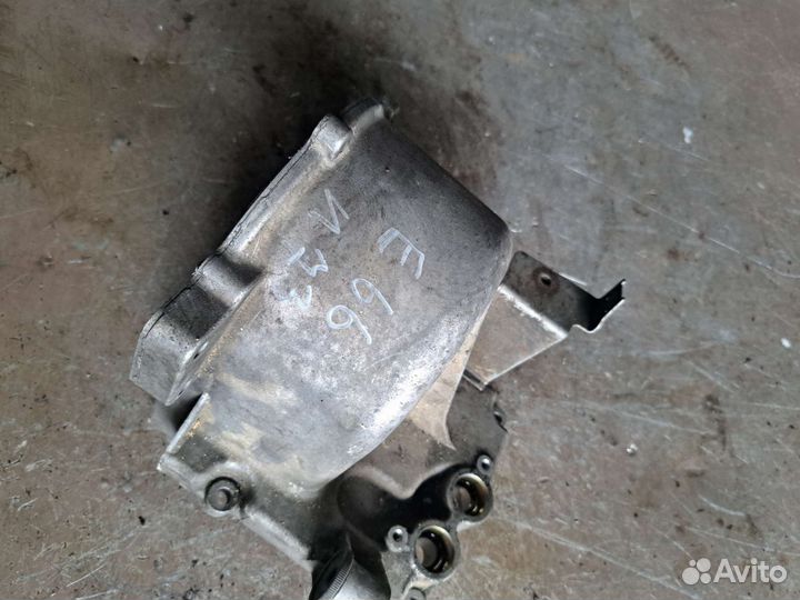 Корпус генератора на BMW E65 E66