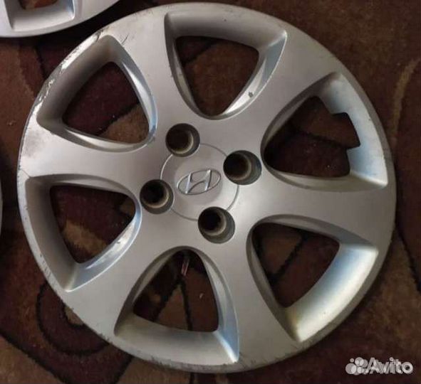 Колпак на hyundai solaris r15