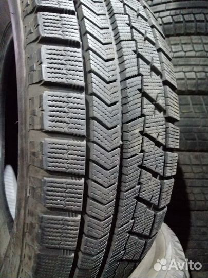Bridgestone Blizzak VRX 225/60 R17