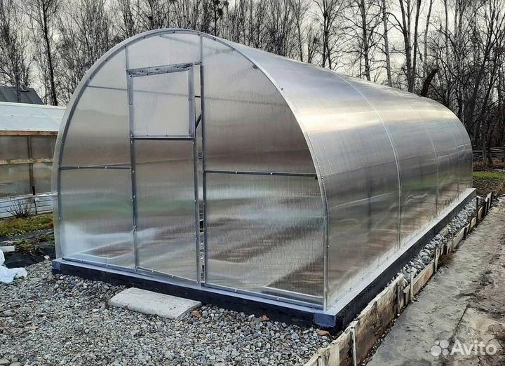 Теплица из поликарбоната