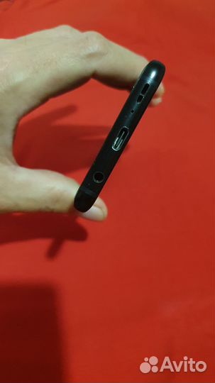 Samsung Galaxy S9, 4/64 ГБ