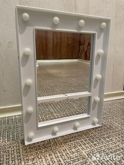 Гримерное зеркало на батарейках