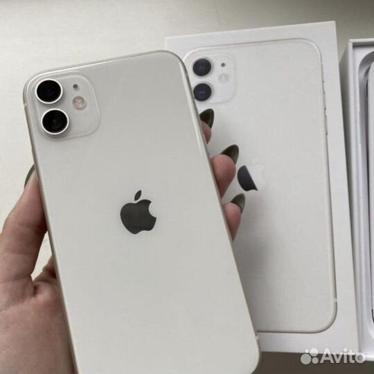 Телефон iPhone 11