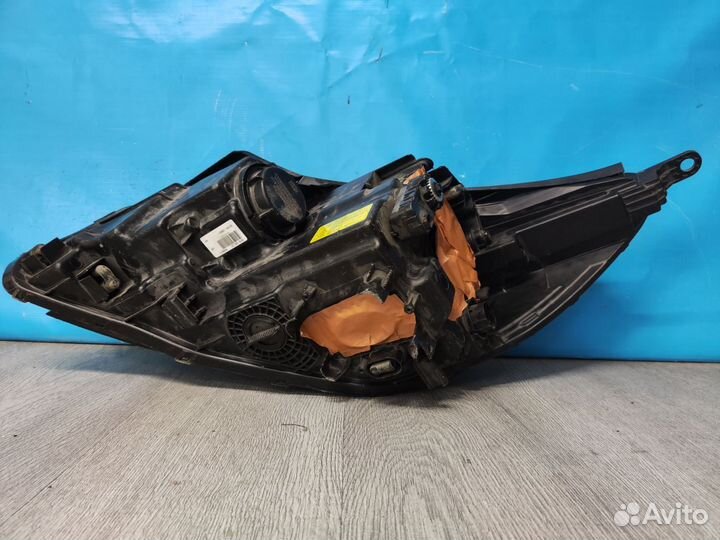 Фара правая Kia Sorento 3 2015