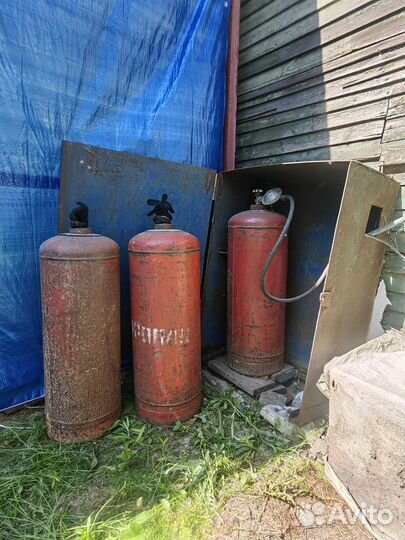 Газовая плита и газовые баллоны (комплект для дачи